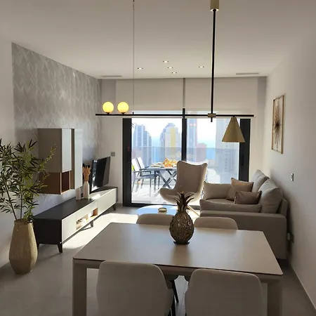 Skyline Infinity Eagle Tower * بينايدورم