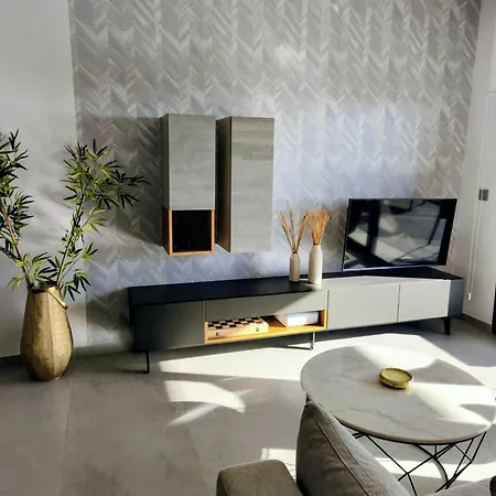 Skyline Infinity Eagle Tower شقة *